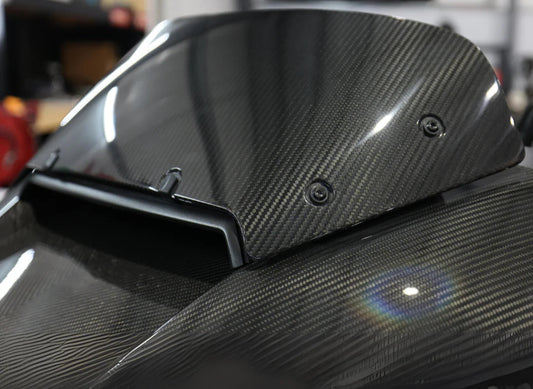 Harley-Davidson Carbon Fiber Road Glide Windshield (2024)